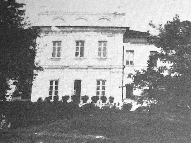 Вхід до палацу