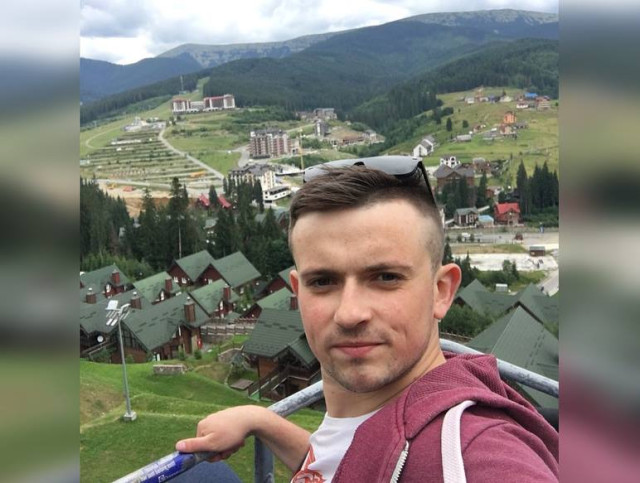 Максим Гузлій