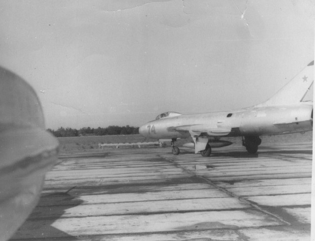 Винищувач бомбардувальник Су 7БМ на Луцькому військовому аеродромі 1967 рік