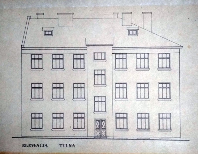 Фасад з двору