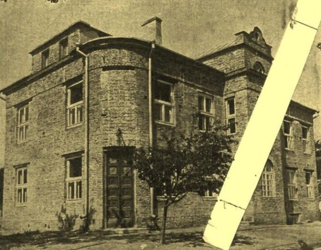 Чеська школа в Луцьку після будівництва