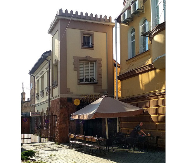 Флігель Груні Кац