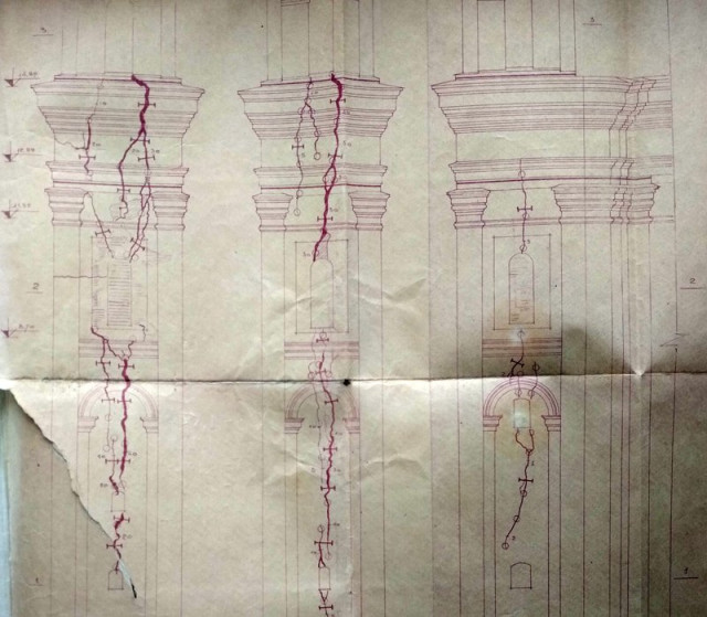 Фрагмент креслень Бородіна, виконаних для ремонту вежі