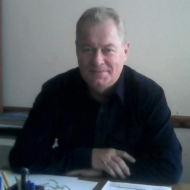 Микола Комар