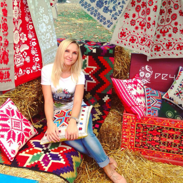 Олена Кравчук