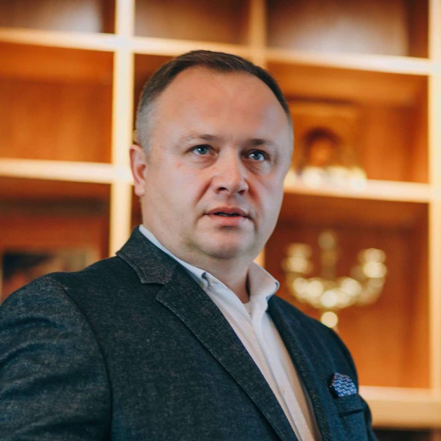 Святослав Зелінський