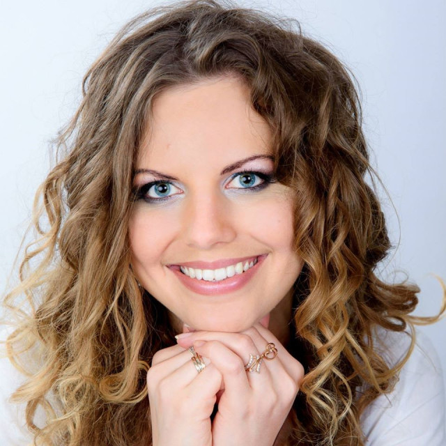 Анна Коробова