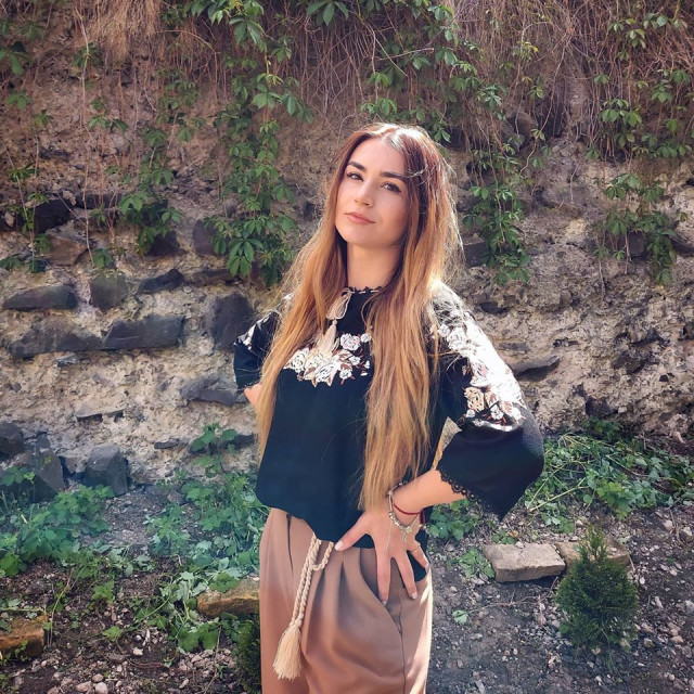 Співачка, юристка Марія Хурсенко