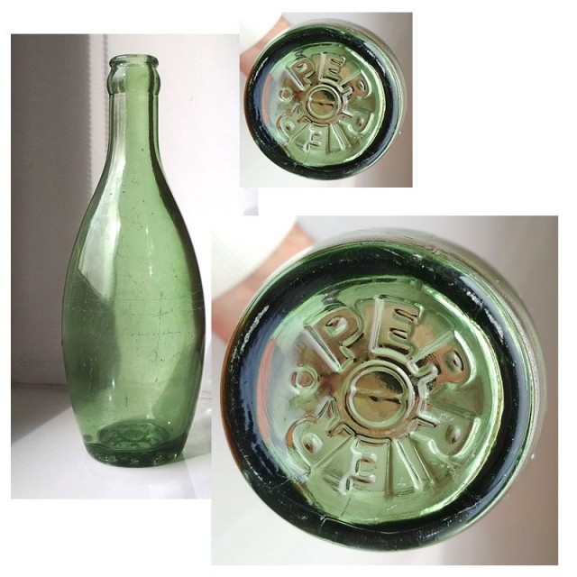 Пляшка початку ХХ ст. відомого виробника мінералки Perrier. З колекції автора