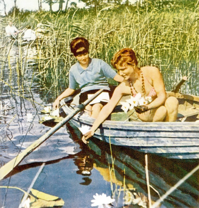 Дівчата на Світязі