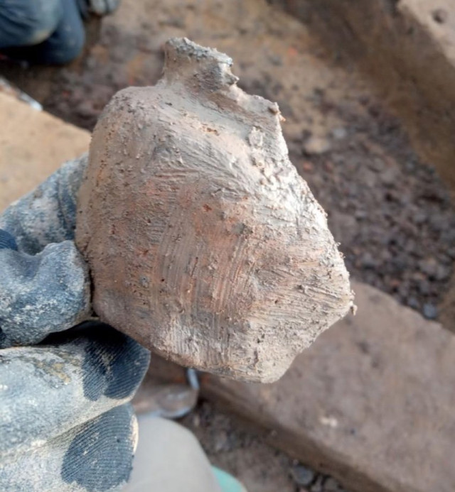 Фрагмент кераміки ручної роботи