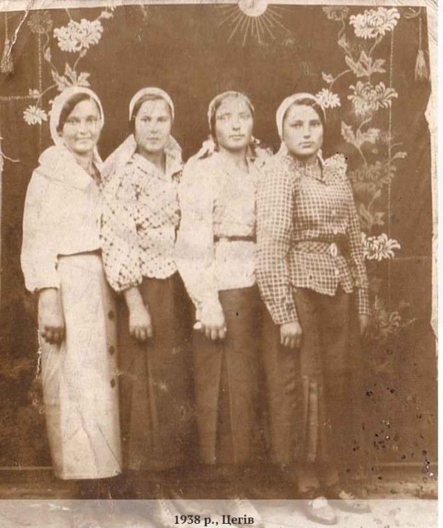 Дівчата з Бран на відвідинах свята чудотворної ікони Цегівської Божої Матері. 1938 рік