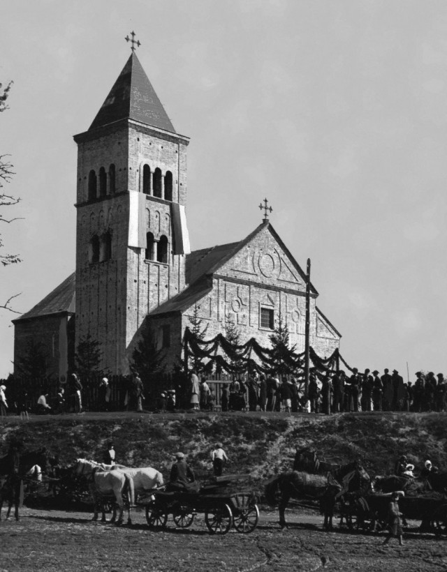 Освячення костелу св.Аргентина у Цумані. Фото 1936 року