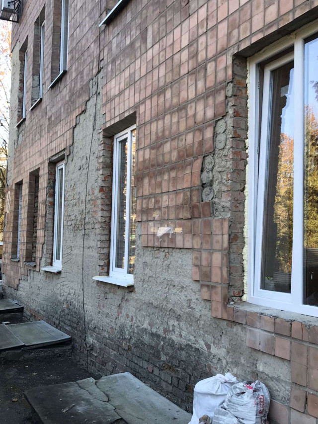 Таким був фасад онкоцентру ще кілька років тому