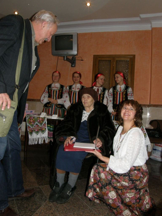 Михайло Ткачук, Ірина Левчанівська і Леся Косаківська