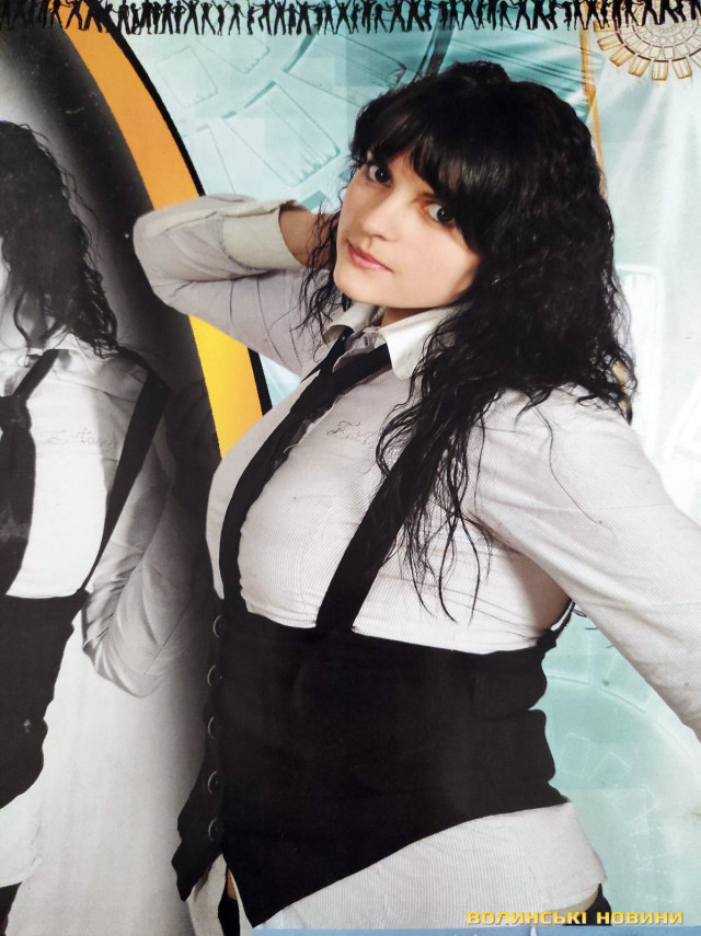 Олена – студентка училища залізничного транспорту. Львів, 2010 рік