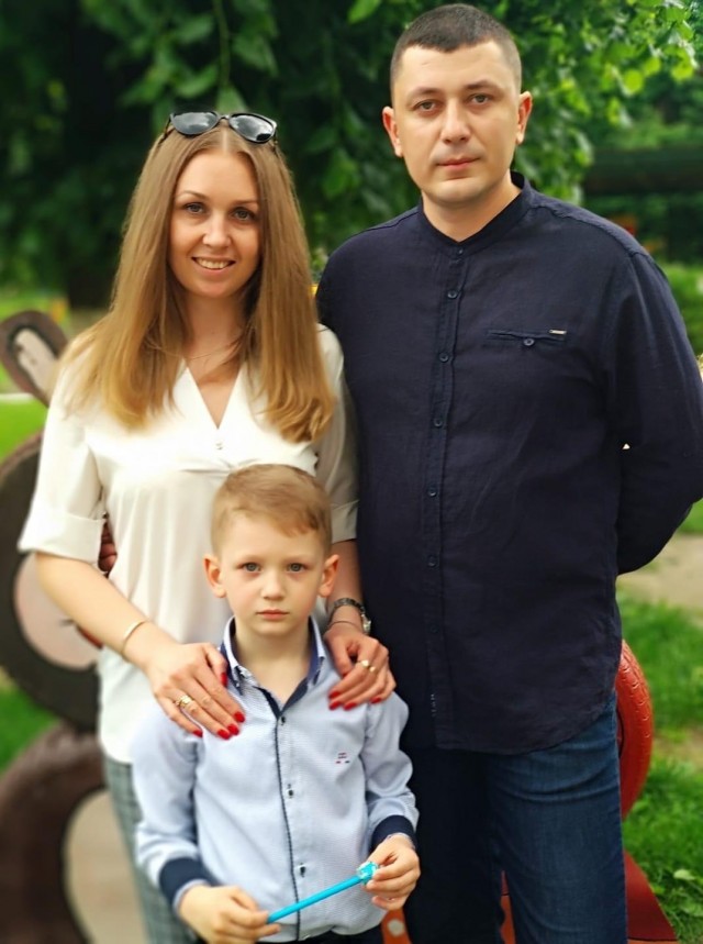 Олена Ткачук з родиною