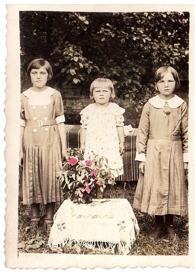 Дівчатка з Бран, 1920-ті роки