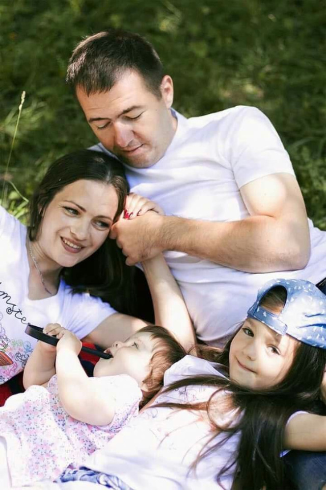 Олександр Пустовіт з родиною